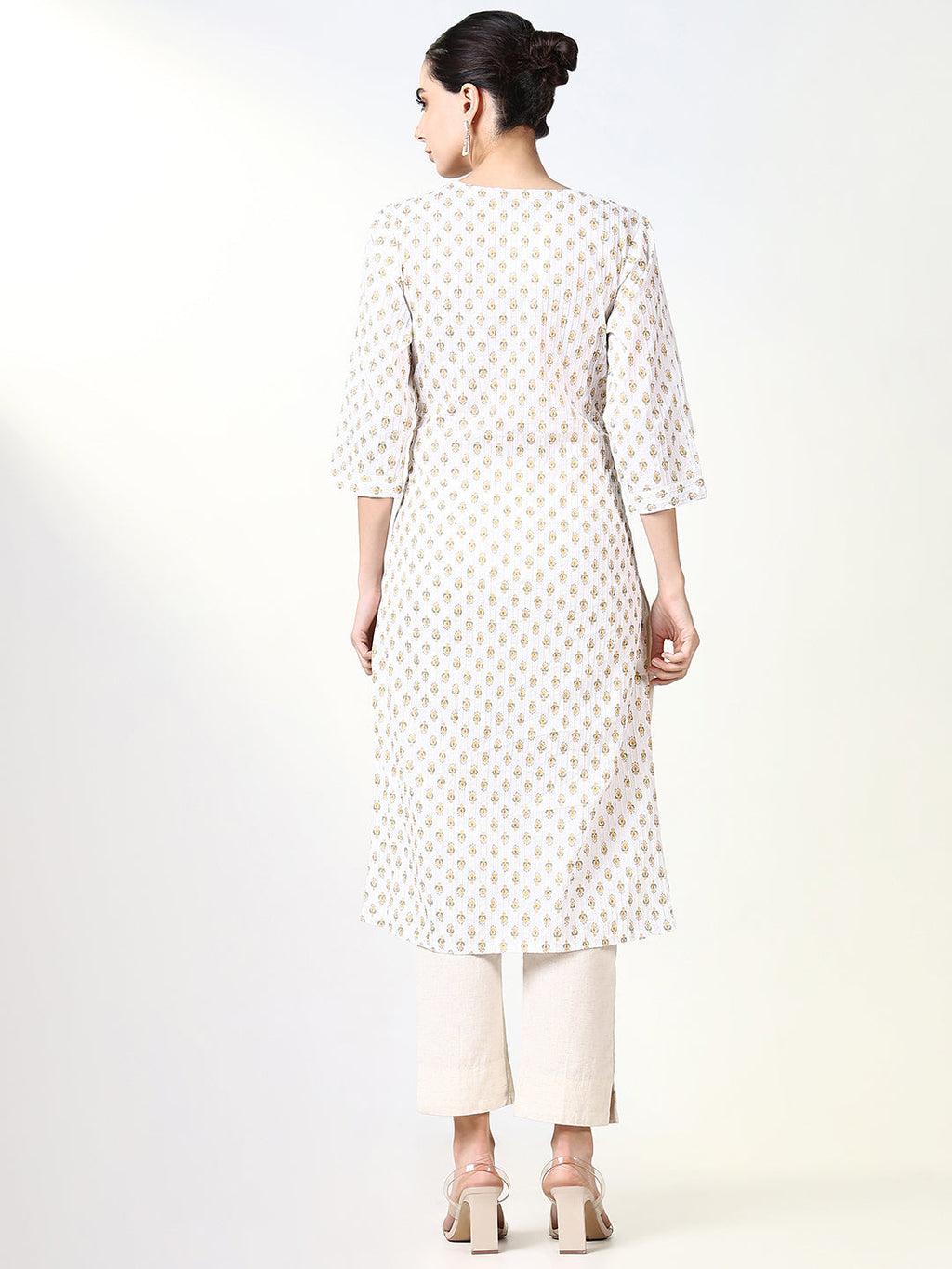 Women's White Floral Straight Kurta