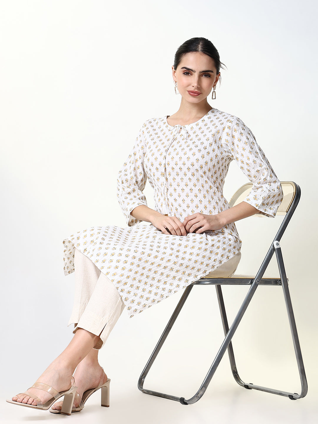 Women's White Floral Straight Kurta