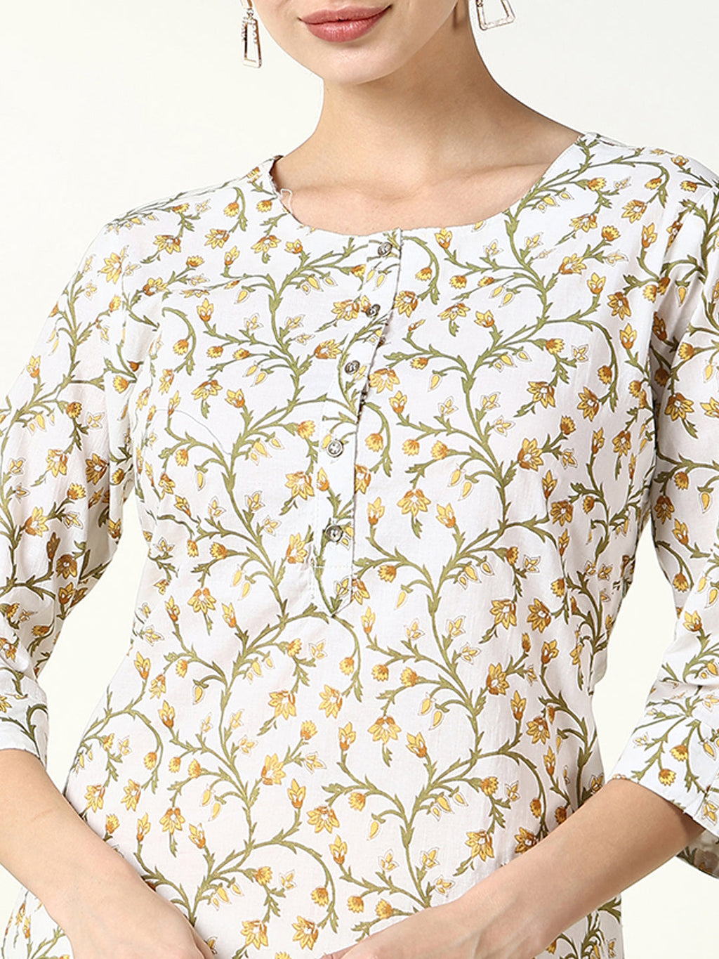 Women's Off White Floral Straight Kurta