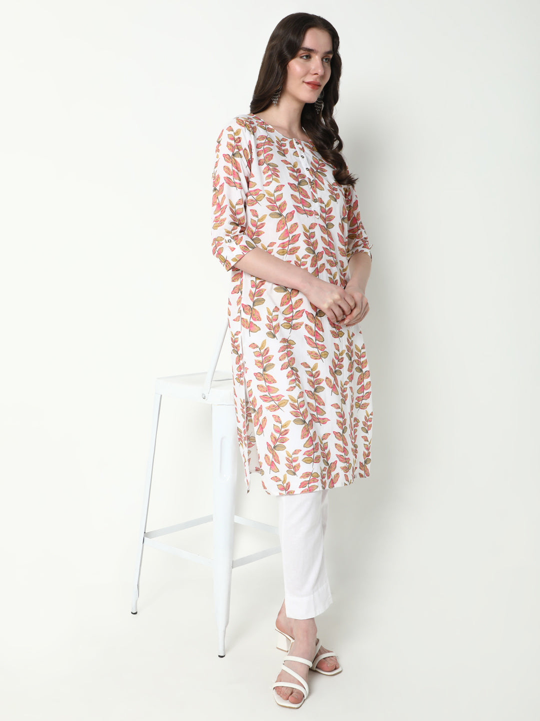 Women's Peach Floral Straight Kurta