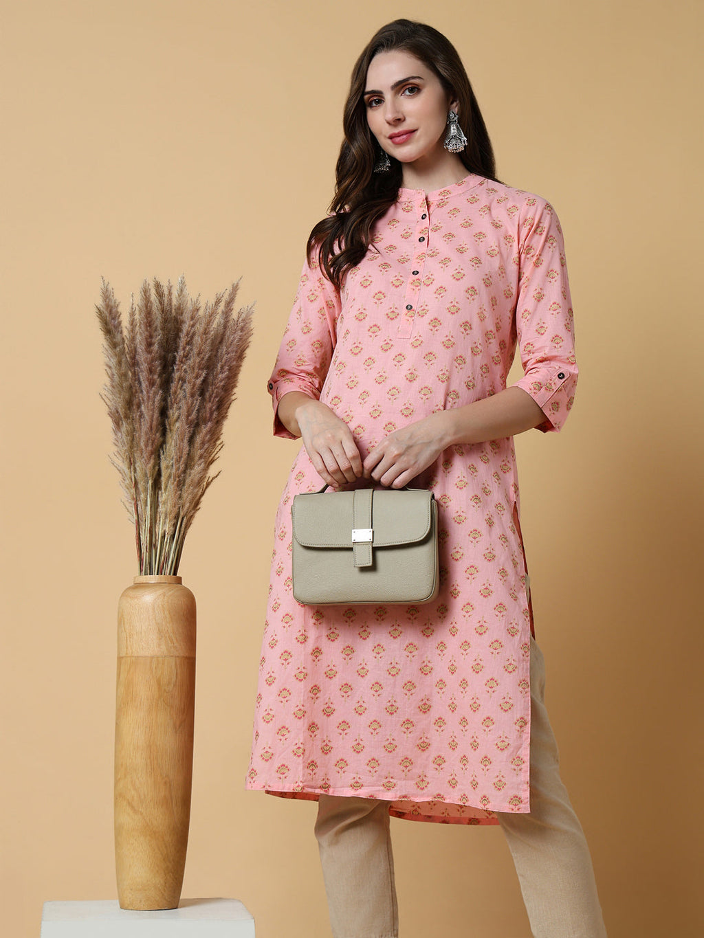 Women's Pink Floral Straight Kurta