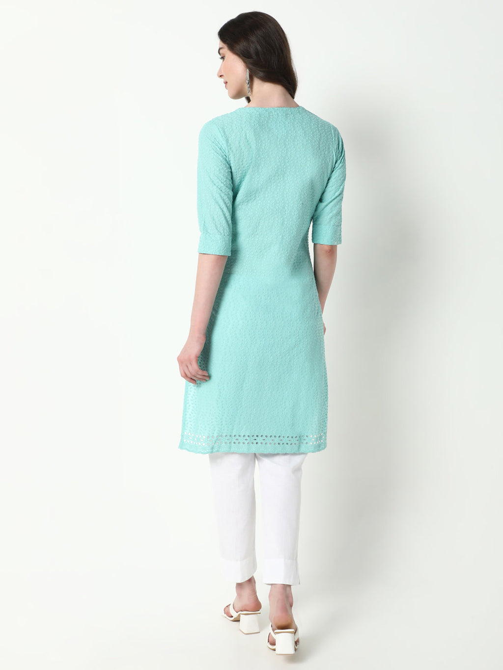 Women's Green Embroidered Straight Kurta