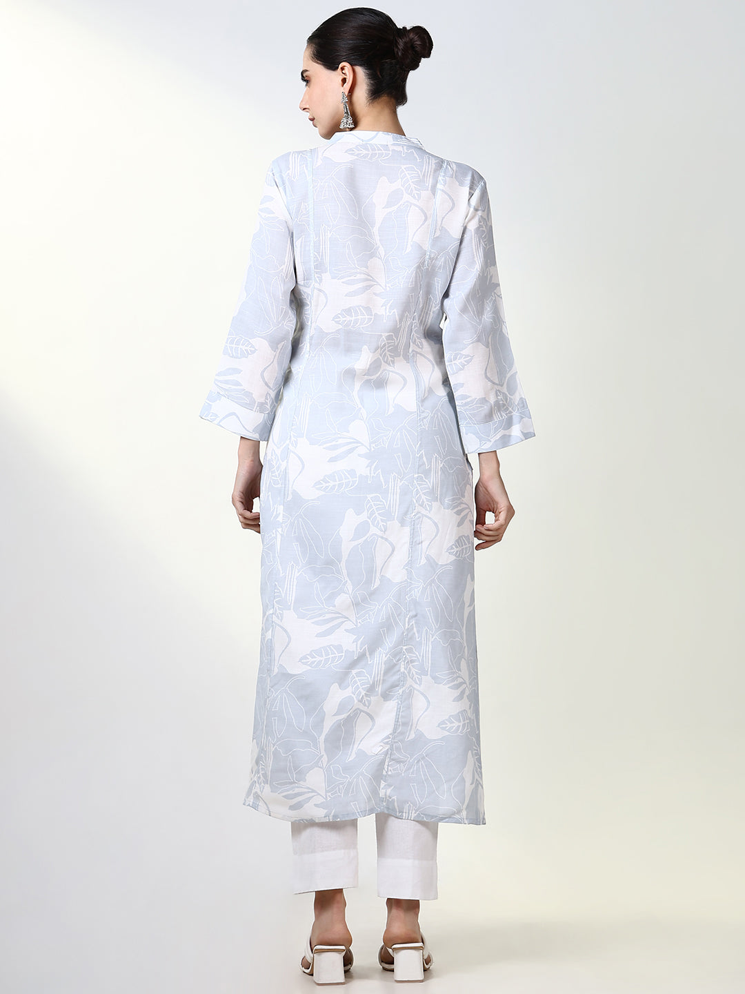 Women's Blue Floral Straight Kurta