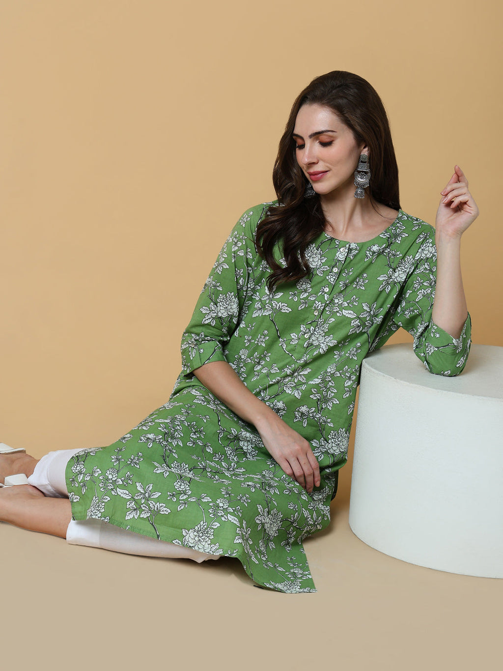 Women's Green Floral Straight Kurta