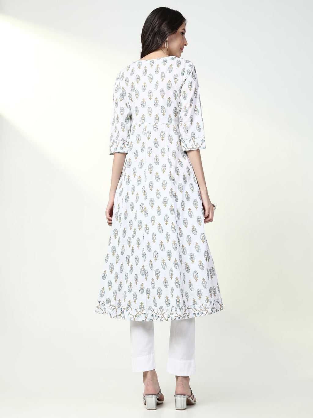 Women's White Paisley Anarkali Kurta