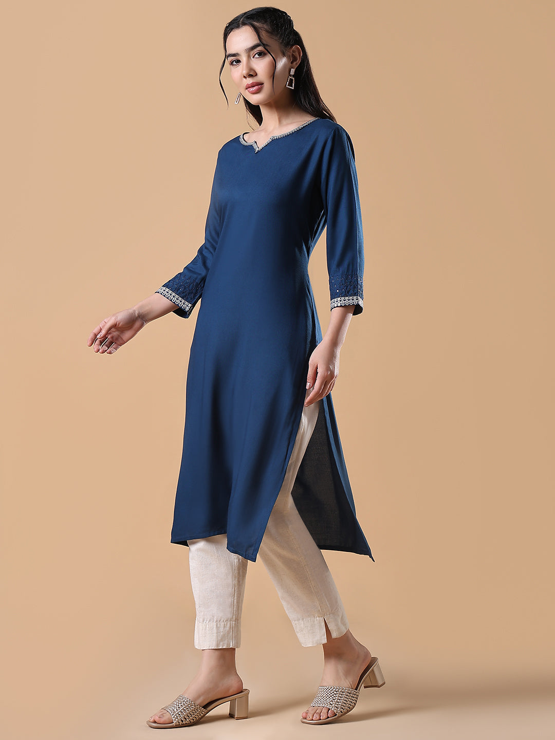 Women's Blue Solid Cotton Silk Straight Kurta