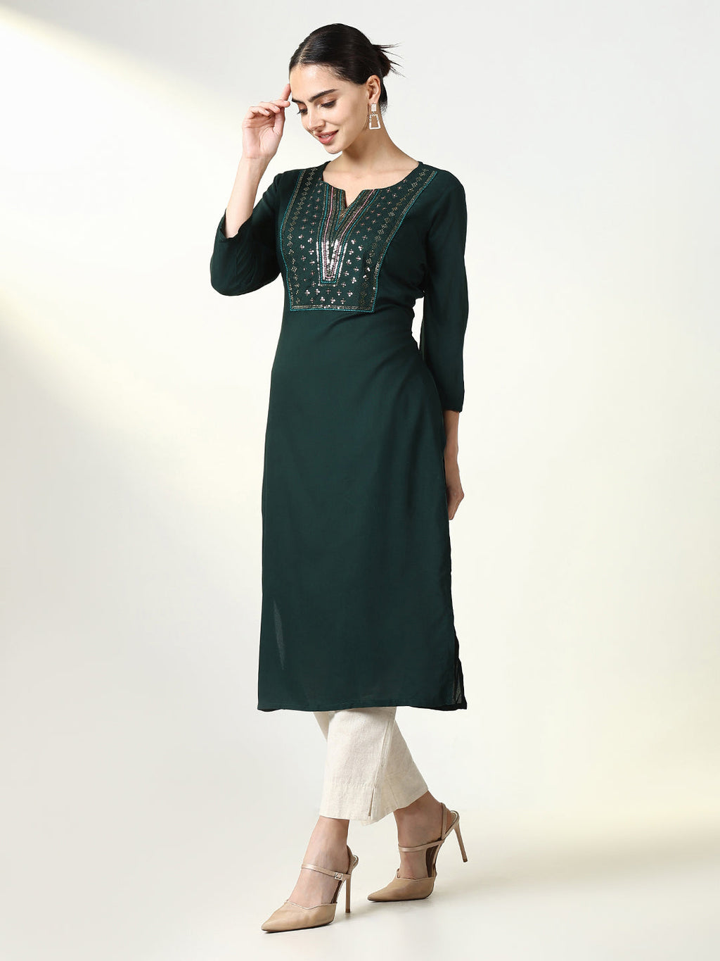 Women's Embellished Straight Green Kurta