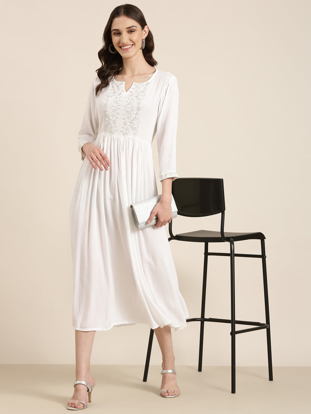 Women's White Floral Embroidered Cotton Fit & Flare Kurta
