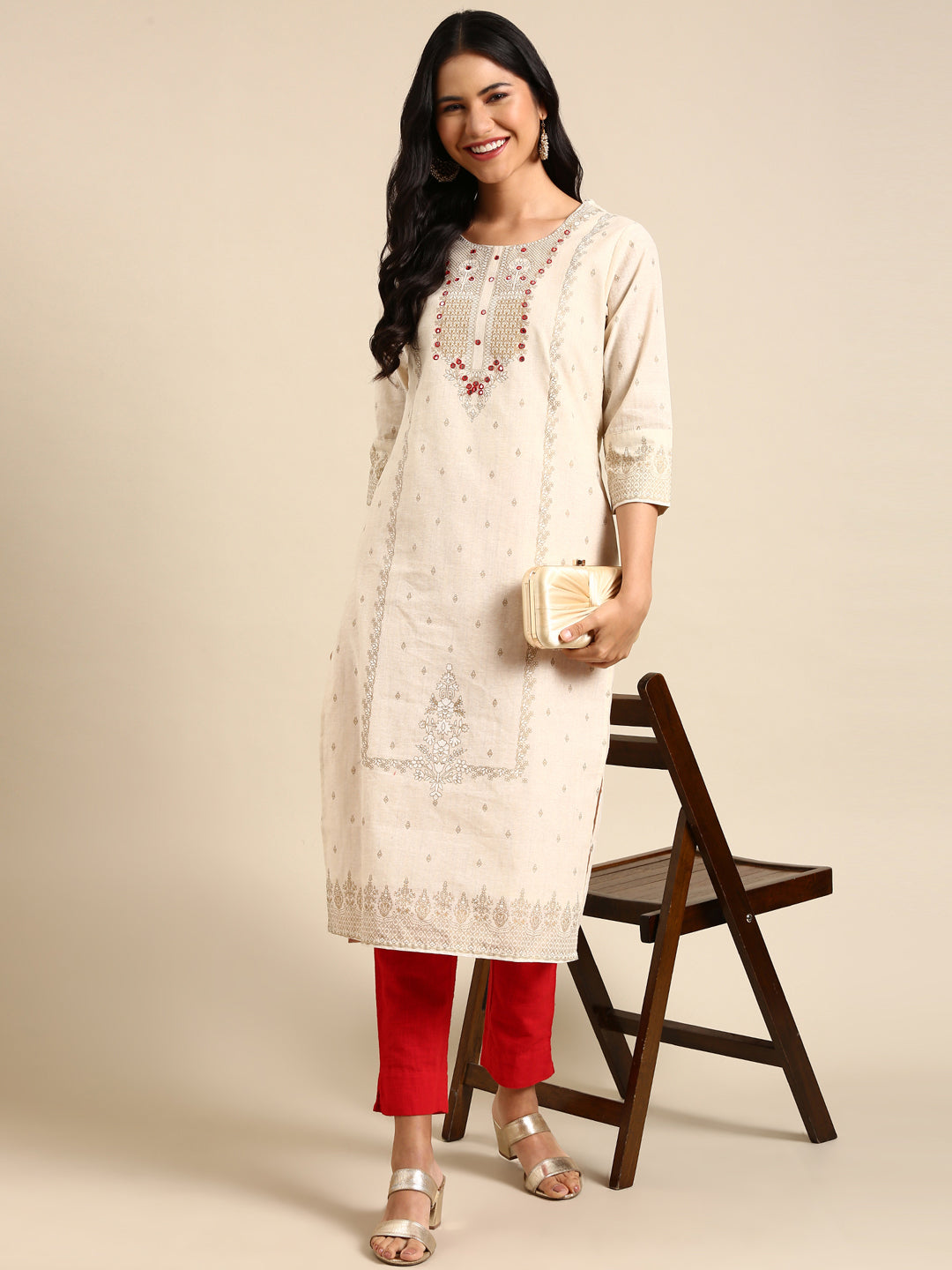 Women's Beige Floral Embroidered Straight Kurta