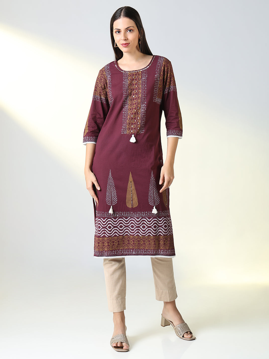 Women's Purple Ethnic Motifs Straight Kurta