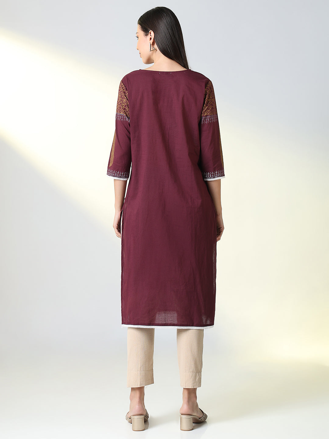 Women's Purple Ethnic Motifs Straight Kurta