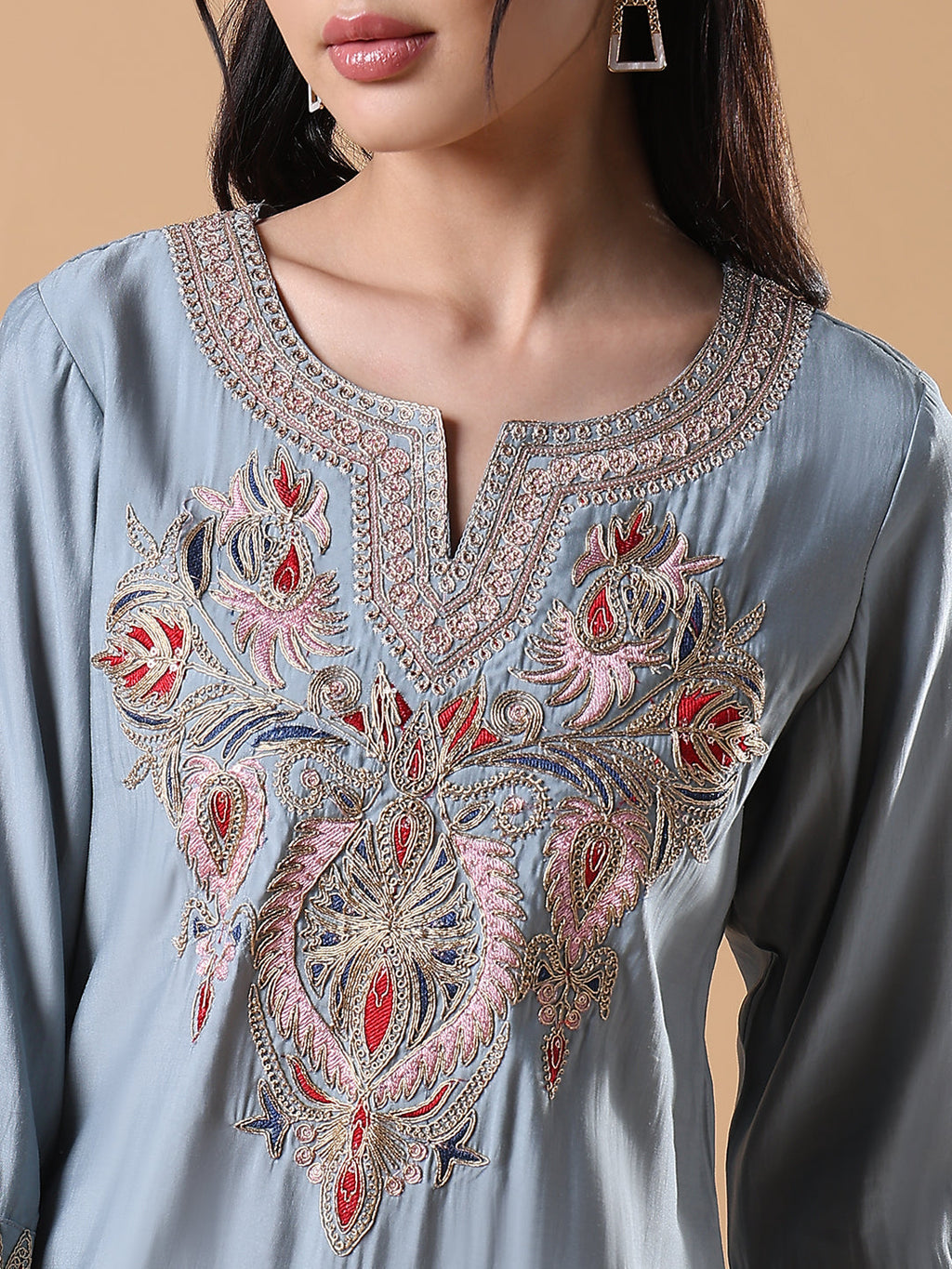 Women's Grey Solid Embroidered Straight Kurta