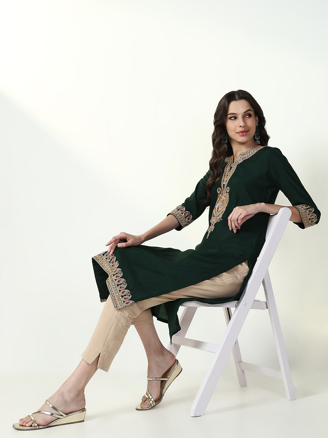 Women's Green Solid Straight Kurta