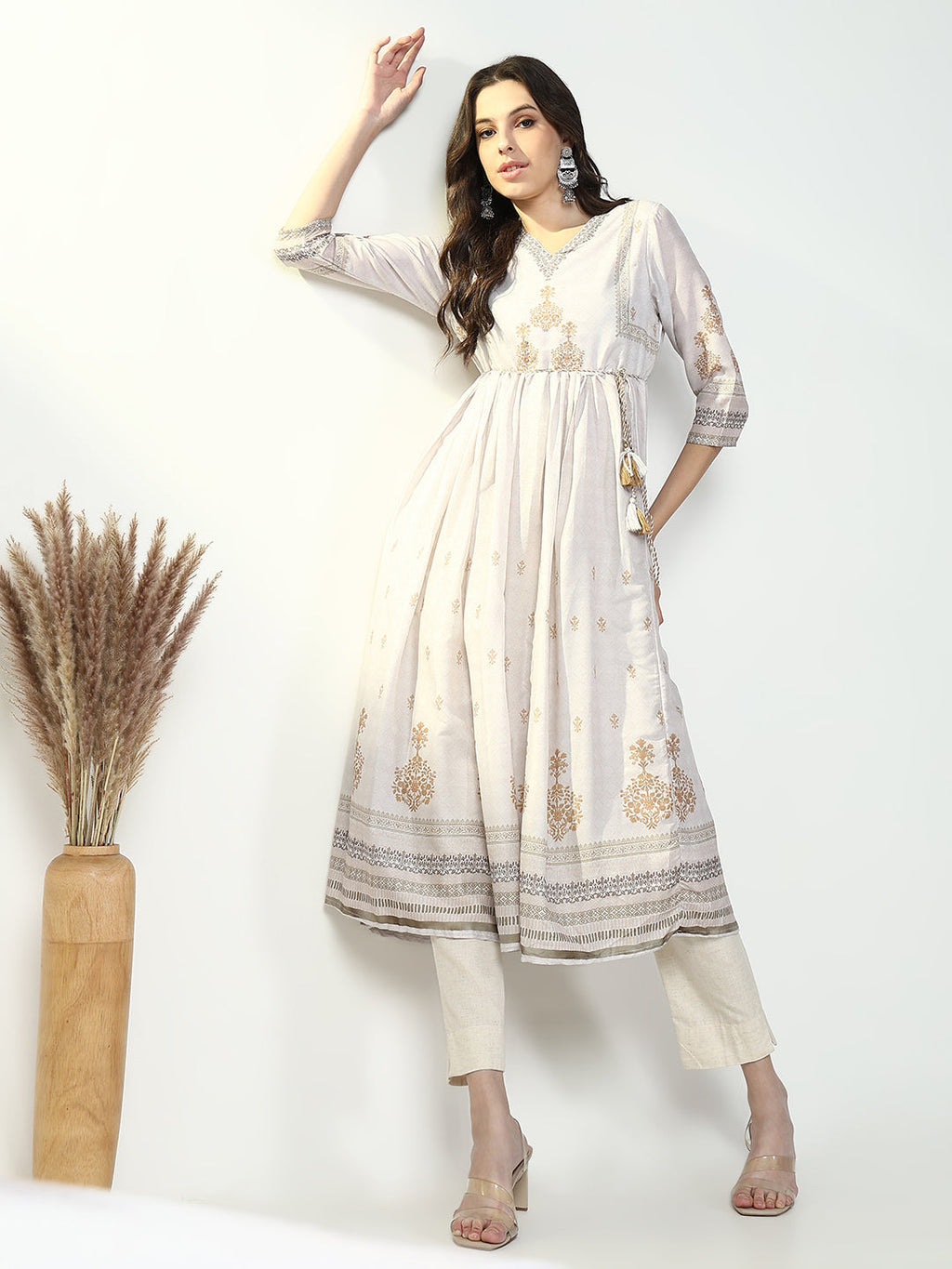 Women's Off White Graphic Anarkali Kurta