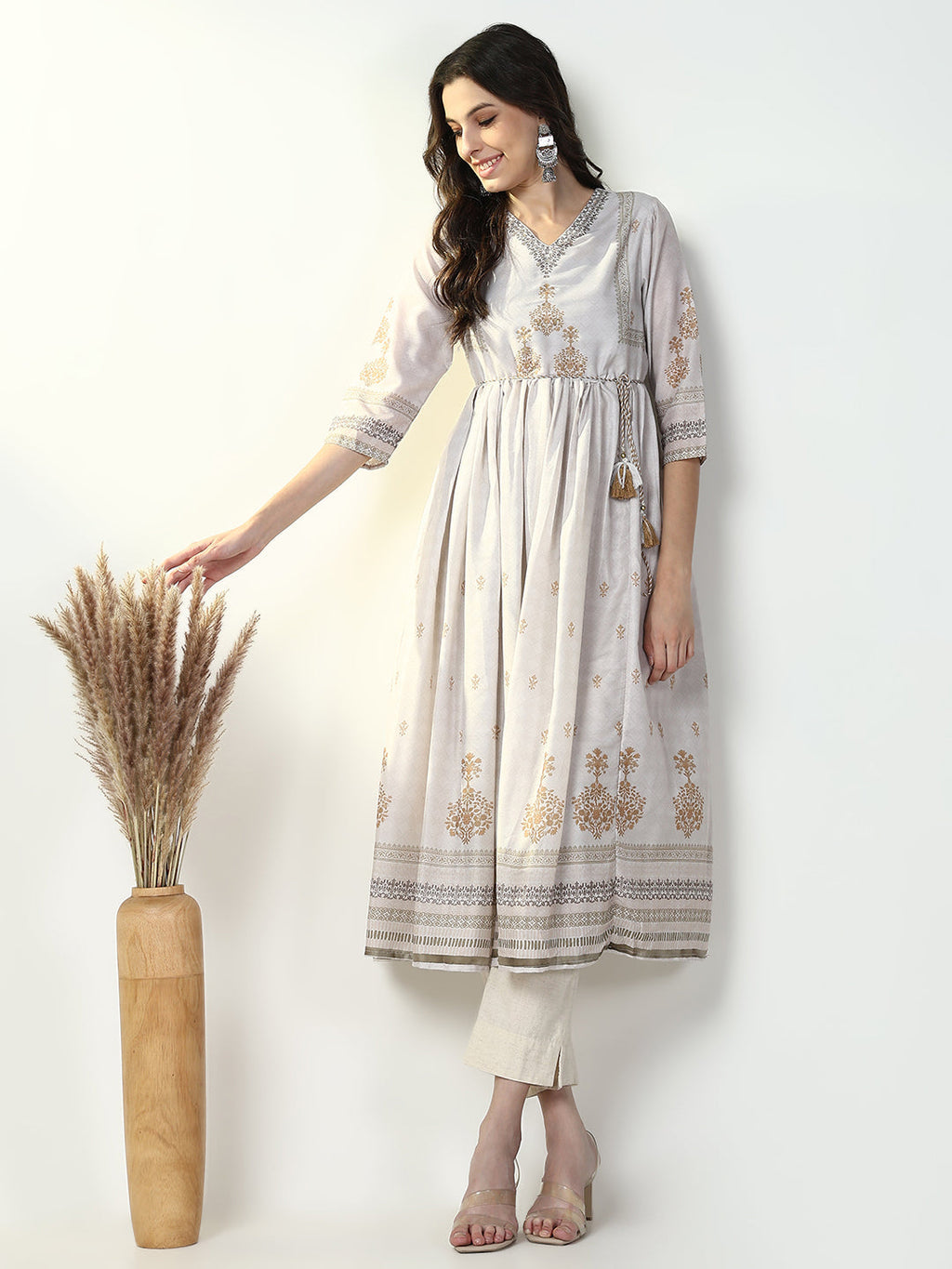 Women's Off White Graphic Anarkali Kurta