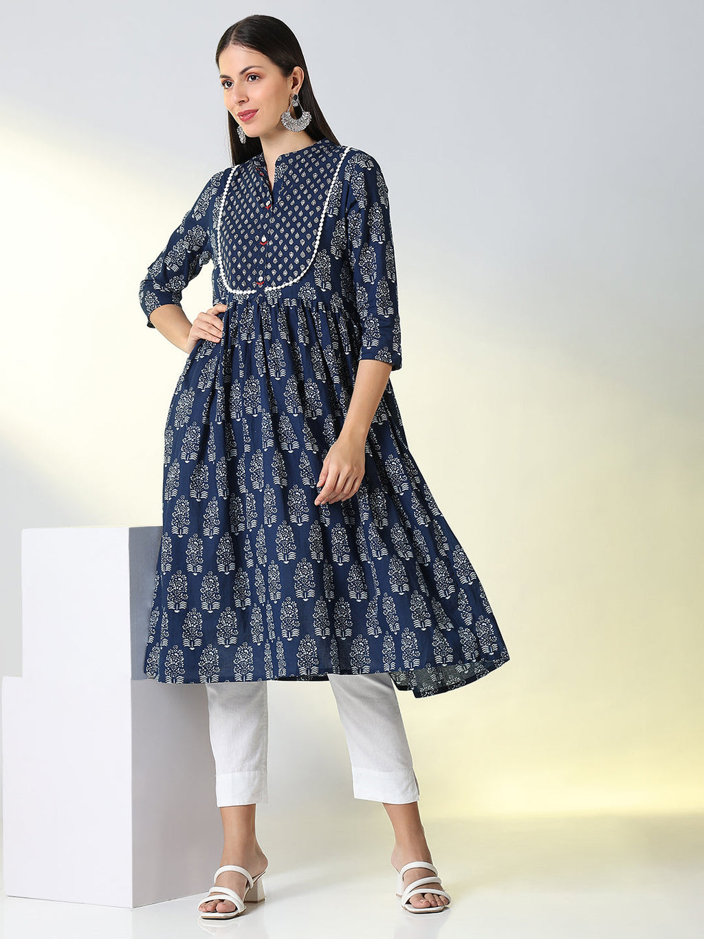 Women's Blue Ethnic Motifs Anarkali Kurta