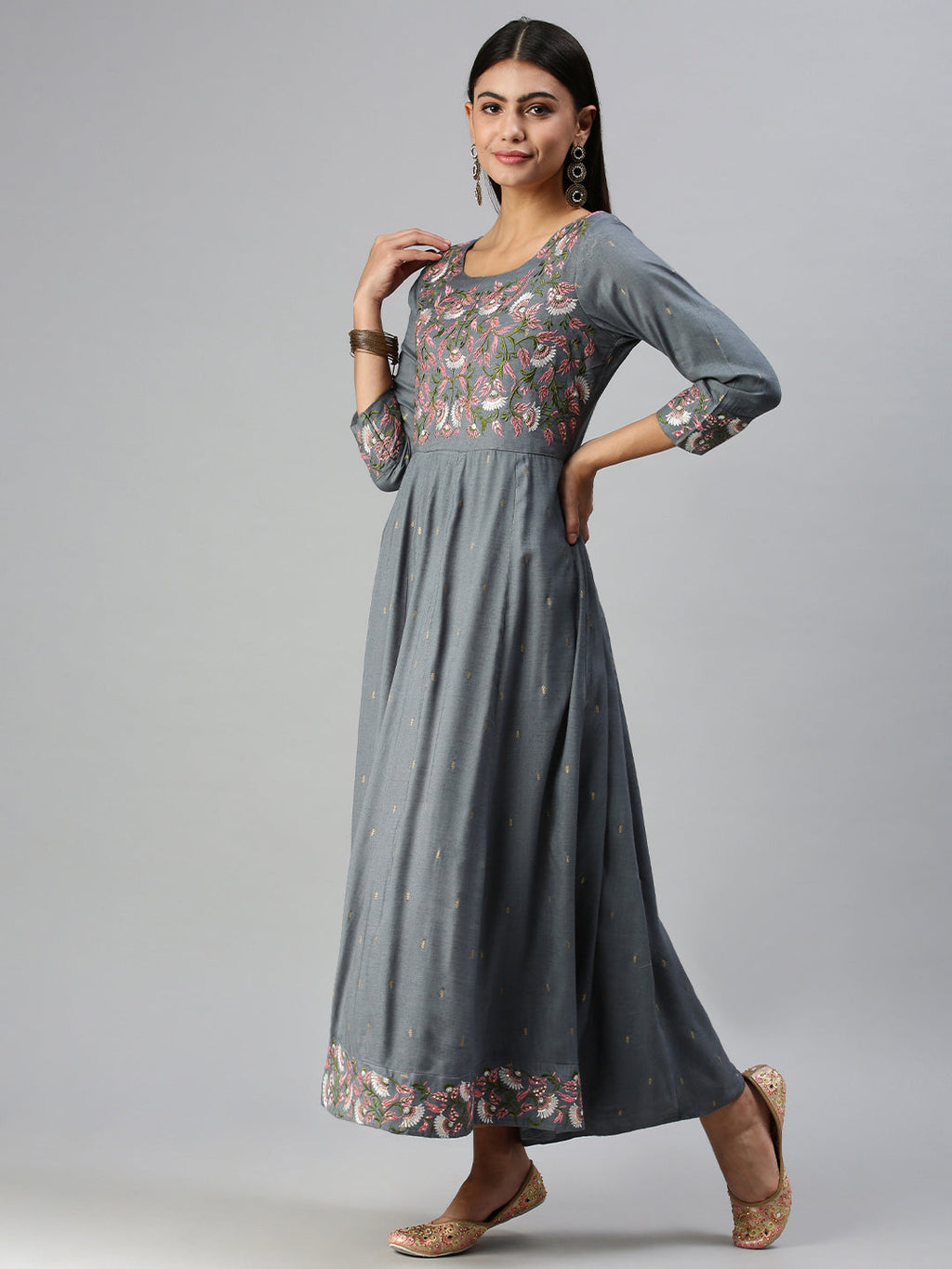 Women's Blue Floral Embroidered Thread Work Anarkali Kurta