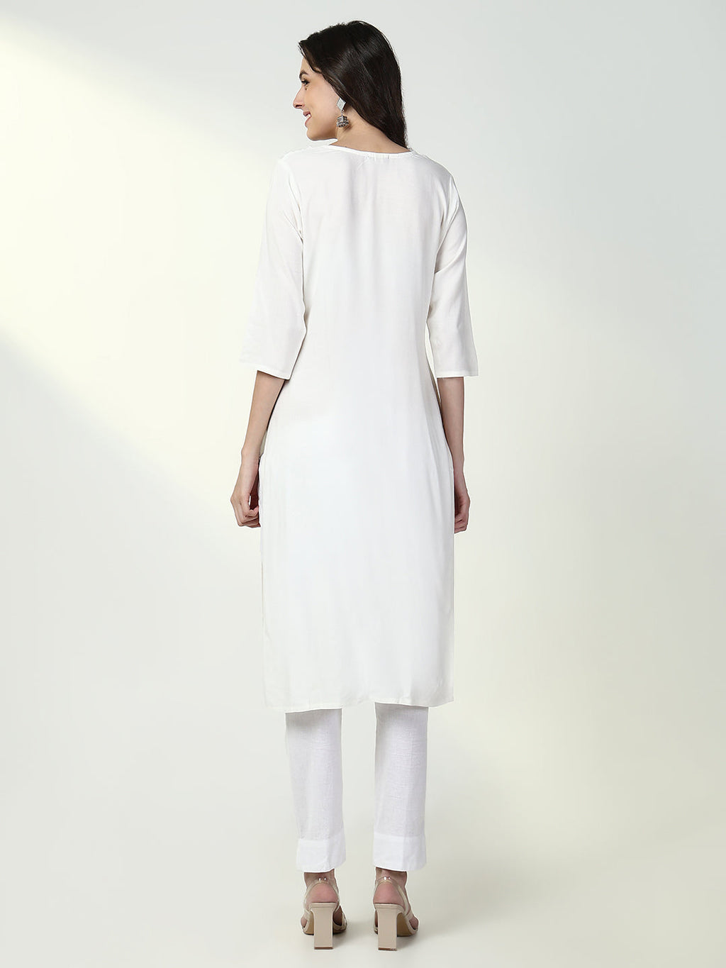 Women's Ethnic White Solid Straight Kurta