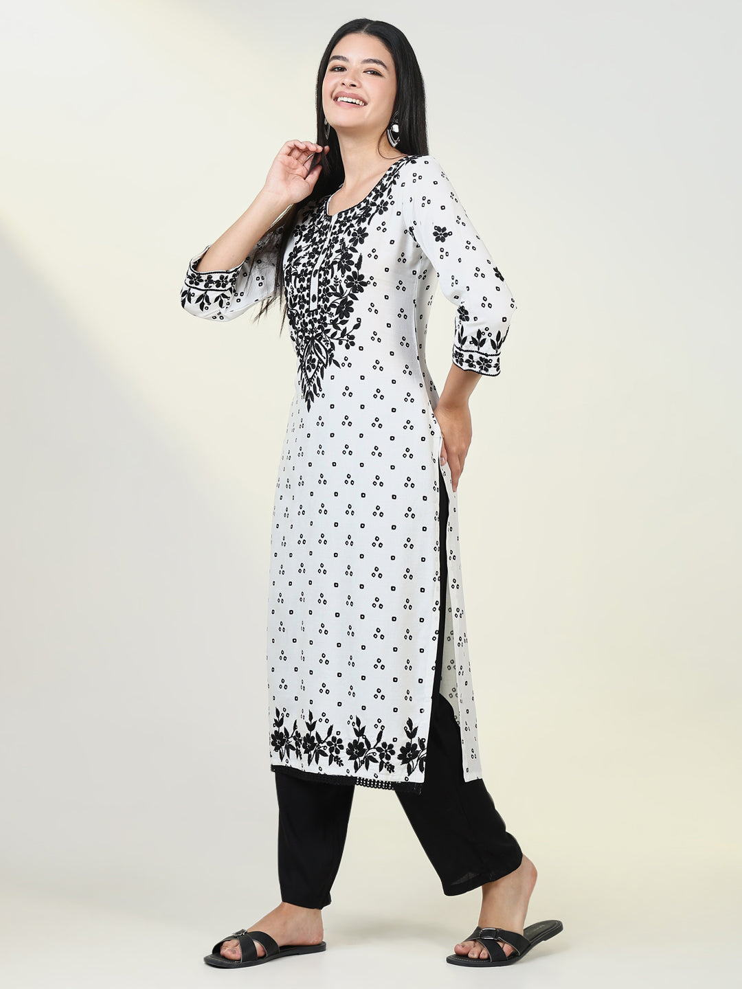 Women's Bandhani White Chikankari Kurta