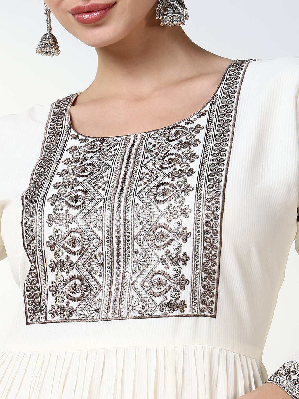 Women's Off White Embroidered Anarkali Kurta