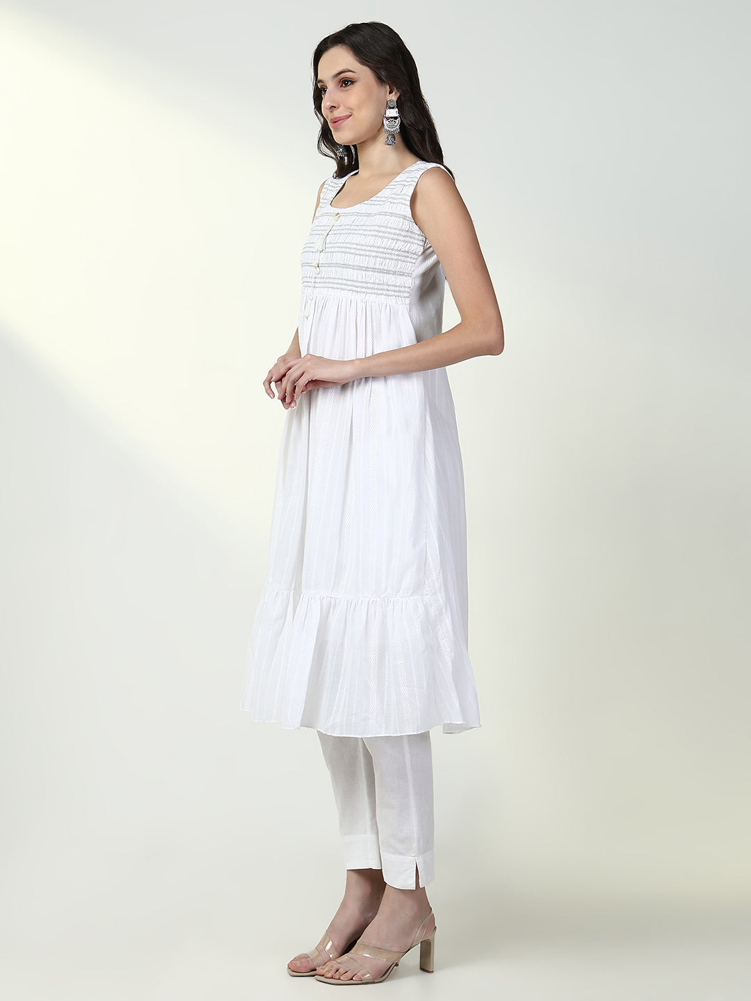 Women's White Solid Kurta with Coat and Belt