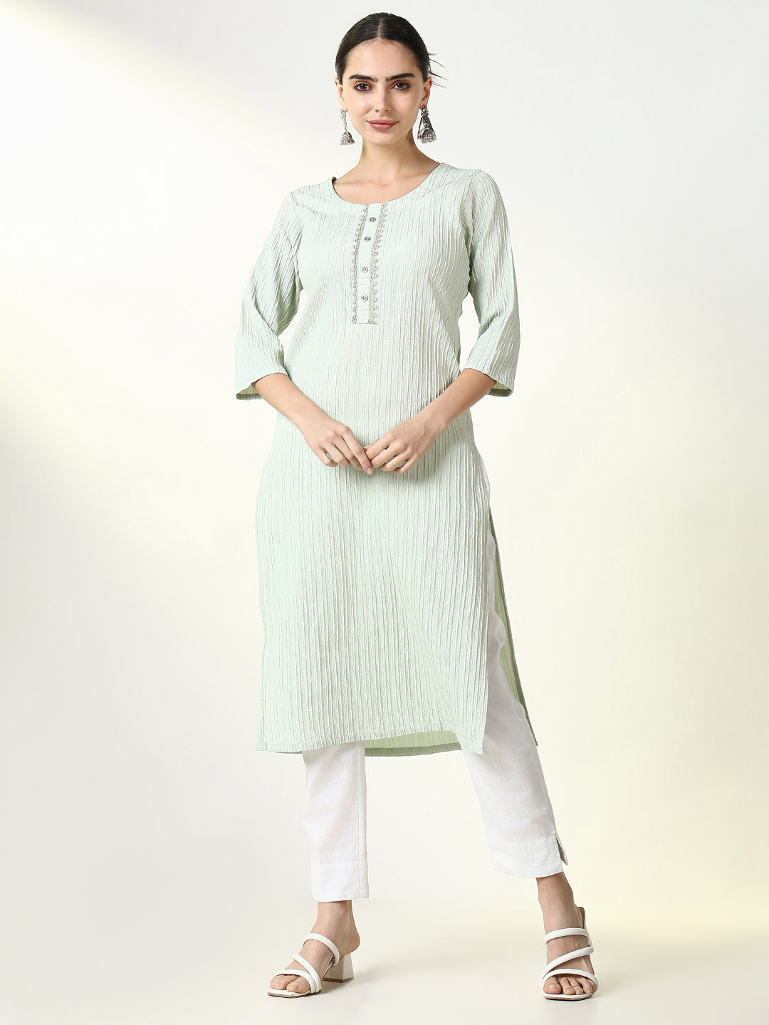 Women's Green Solid Straight Kurta