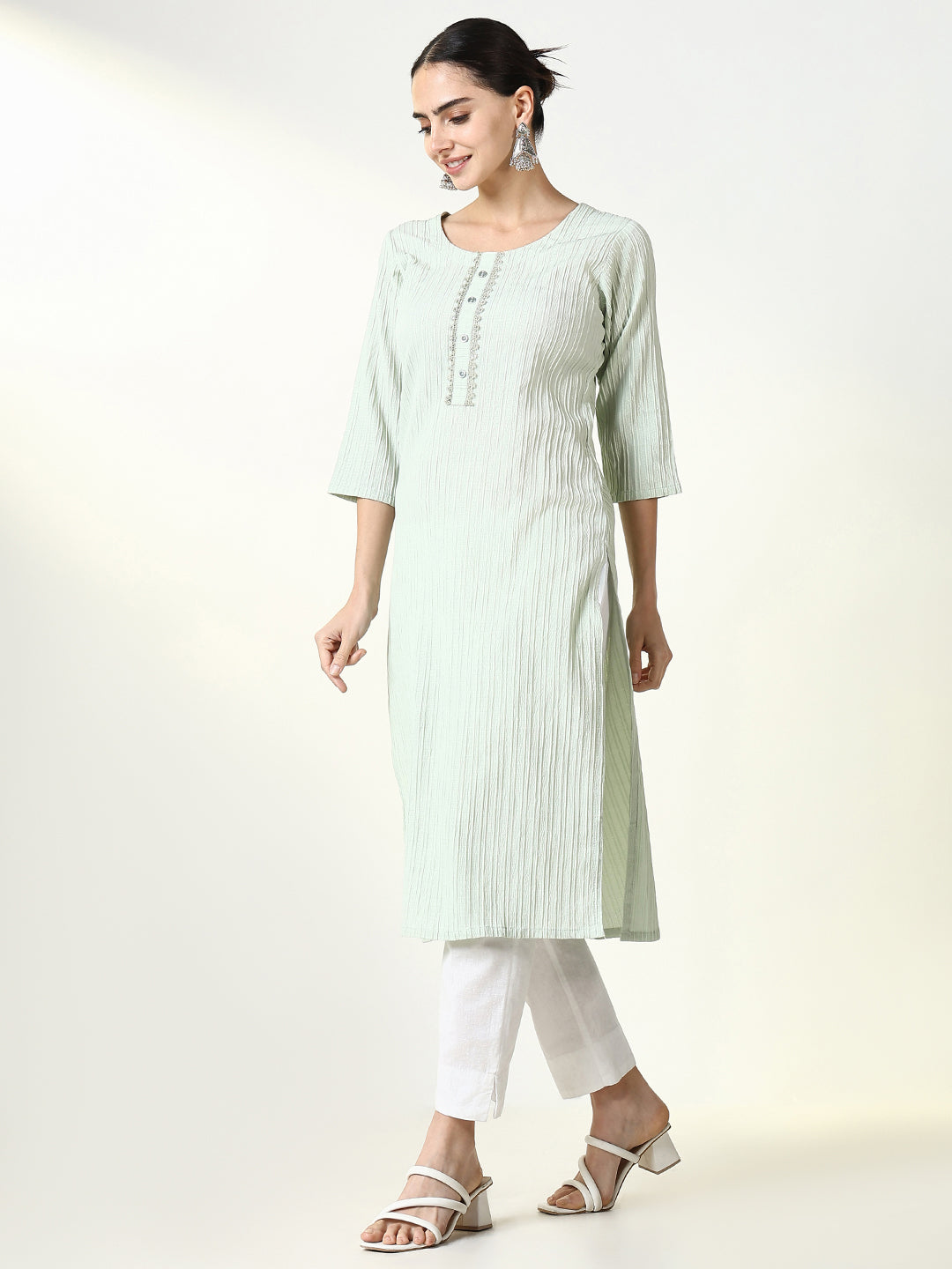 Women's Green Solid Straight Kurta