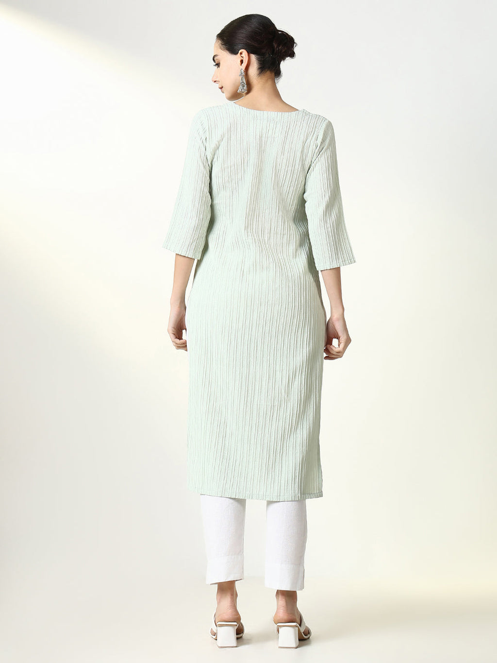 Women's Green Solid Straight Kurta