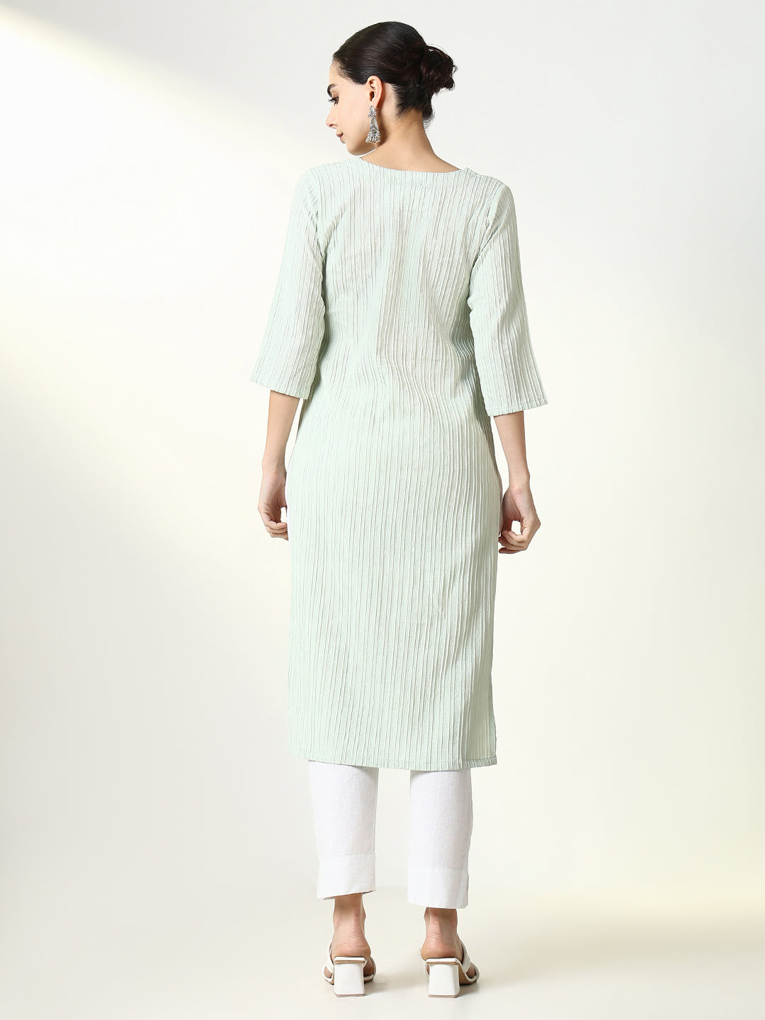 Women's Green Solid Straight Kurta