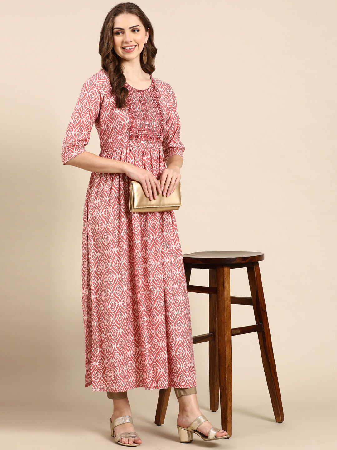 Women's Mauve Ethnic Motifs Printed Sequinned Thread Work Anarkali Kurta