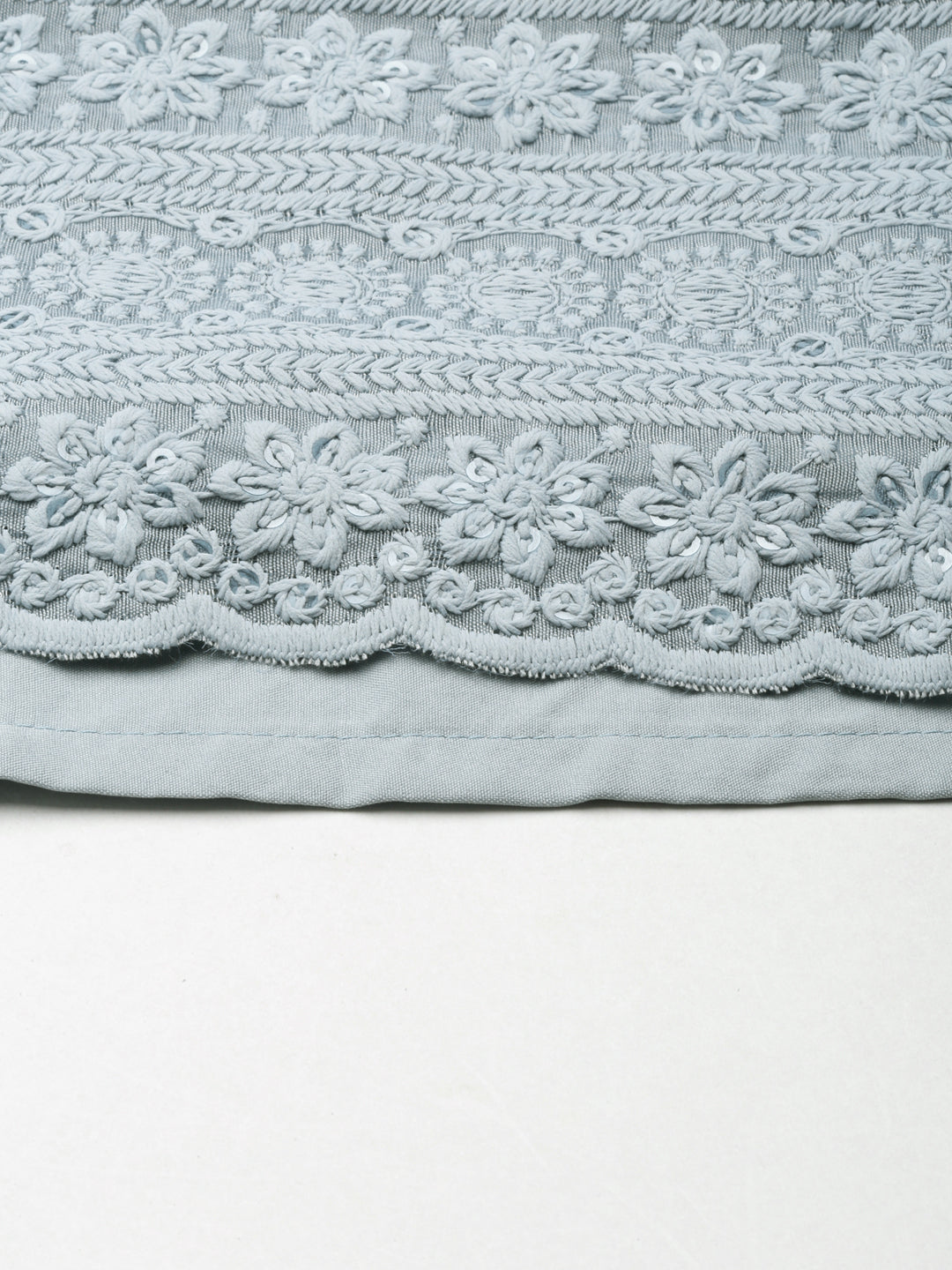 Women's Blue Ethnic Motif Embroidered Straight Kurta