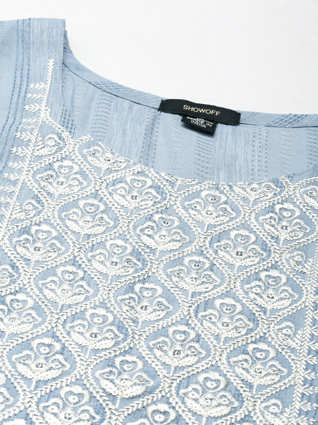 Women's Blue Ethnic Motifs Embroidered Straight Kurta