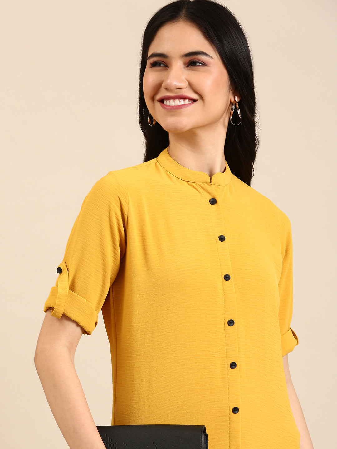 Women's Yellow Solid Calf Length Mandarin Collar Straight Kurta