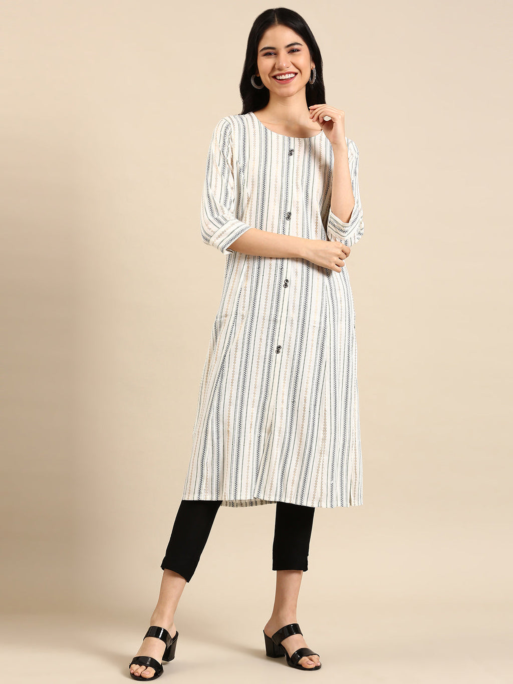 Women's White Geometric Striped Straight Kurta