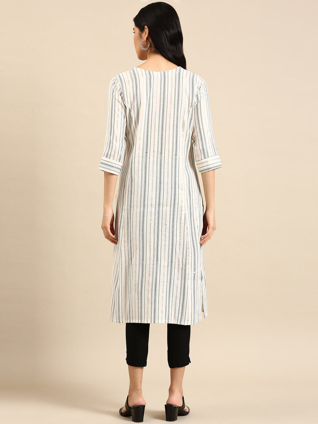 Women's White Geometric Striped Straight Kurta