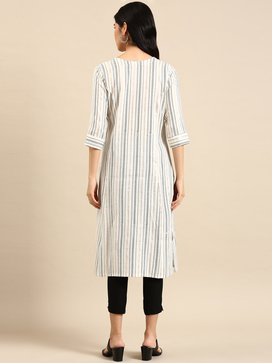 Women's White Geometric Striped Straight Kurta