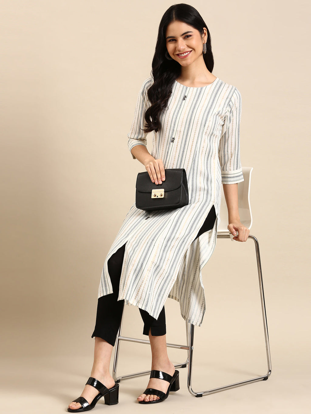 Women's White Geometric Striped Straight Kurta
