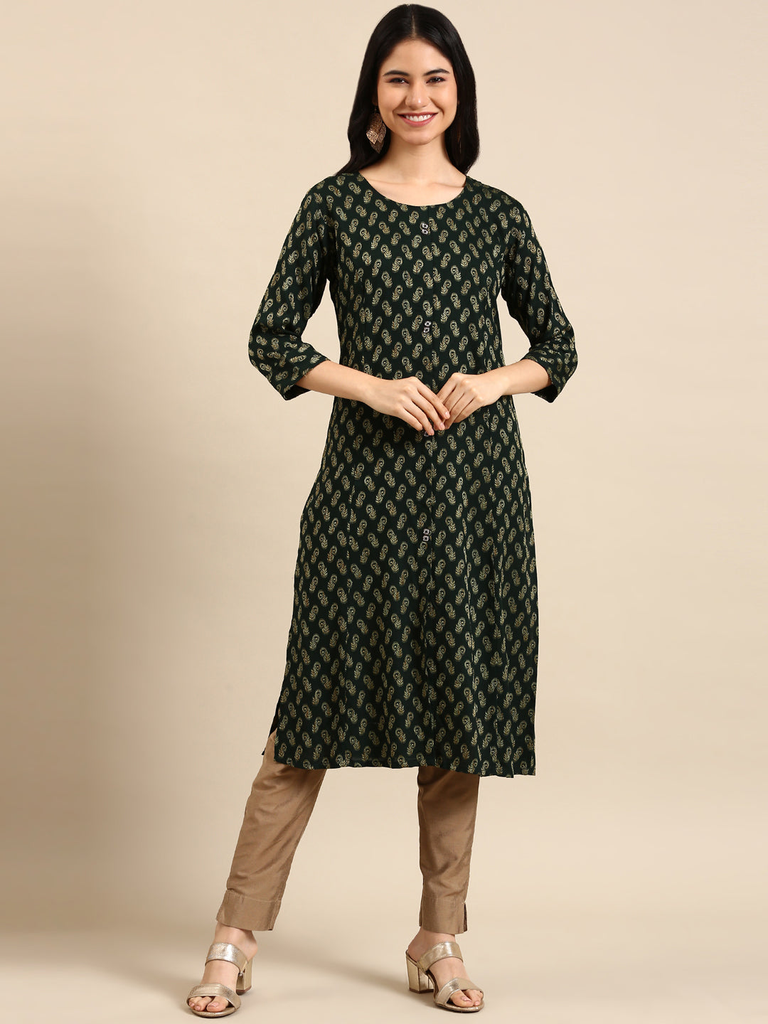 Women's Green Solid Straight Kurta