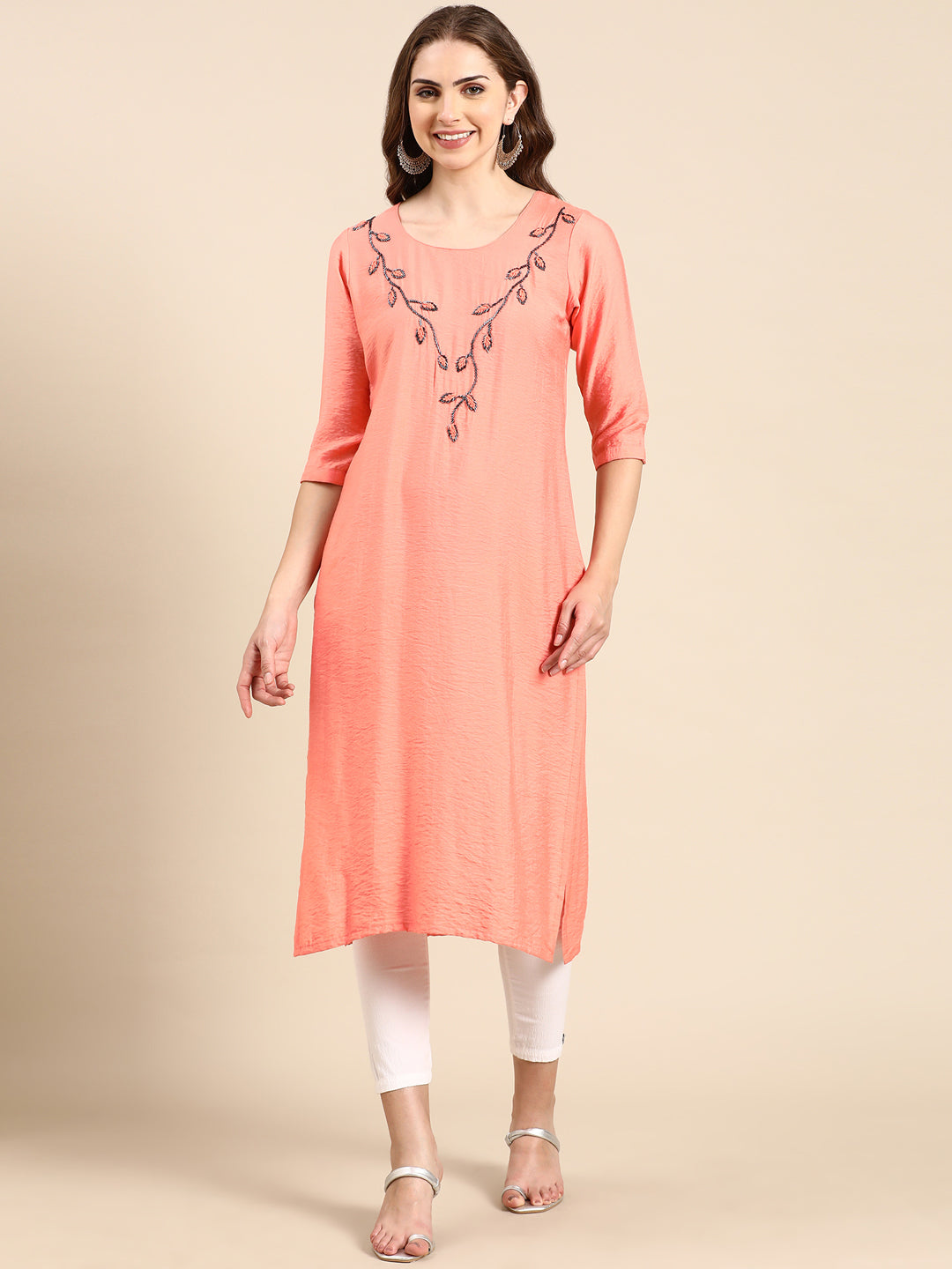 Women's Peach Floral Embroidered Chanderi Straight Silk Kurta