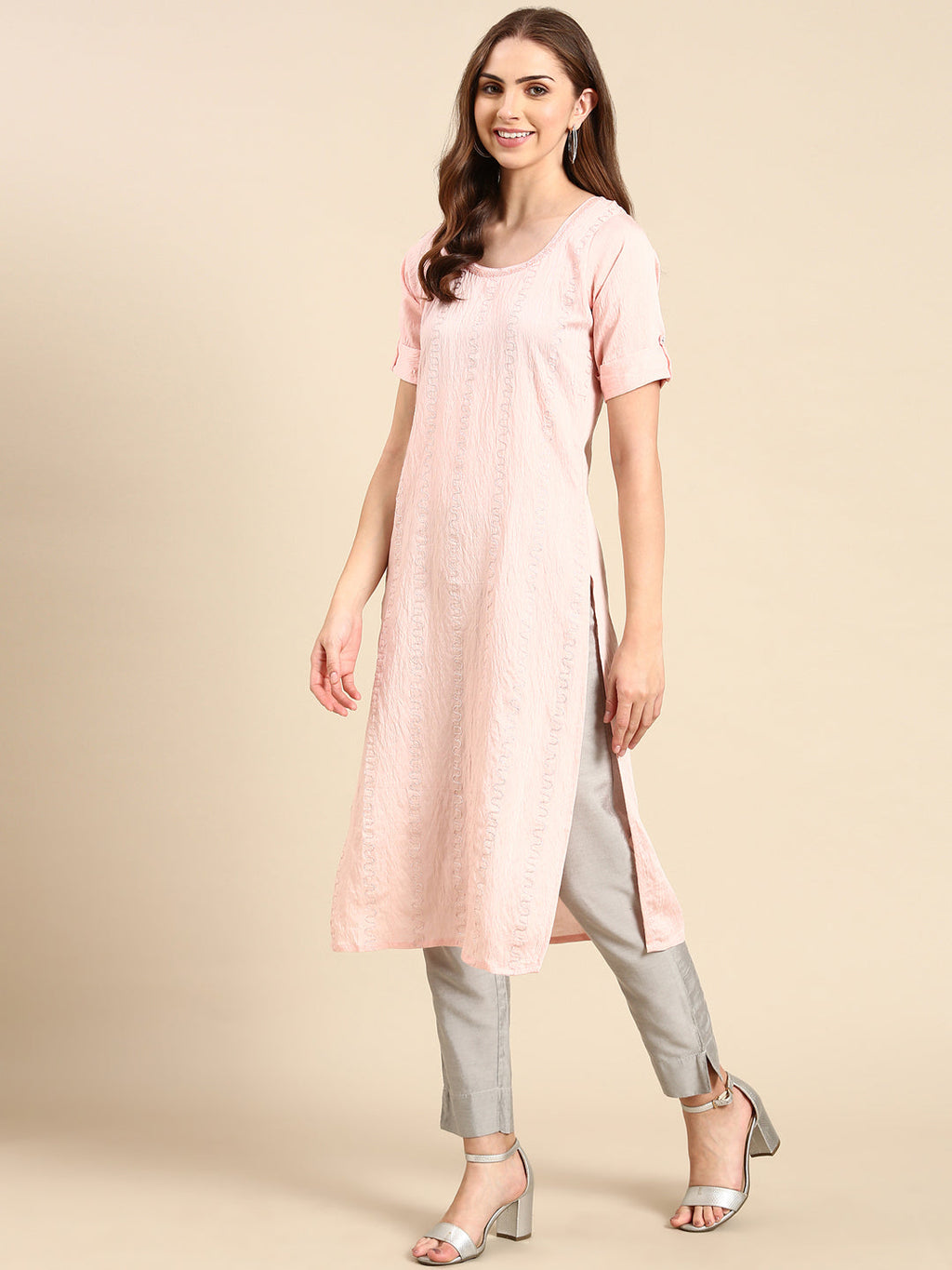 Women's Peach Embroidered Thread Work Straight Kurta