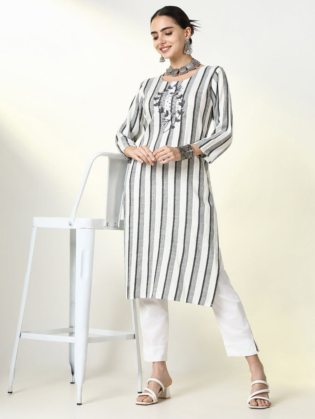 Women's Grey Striped Straight Kurta