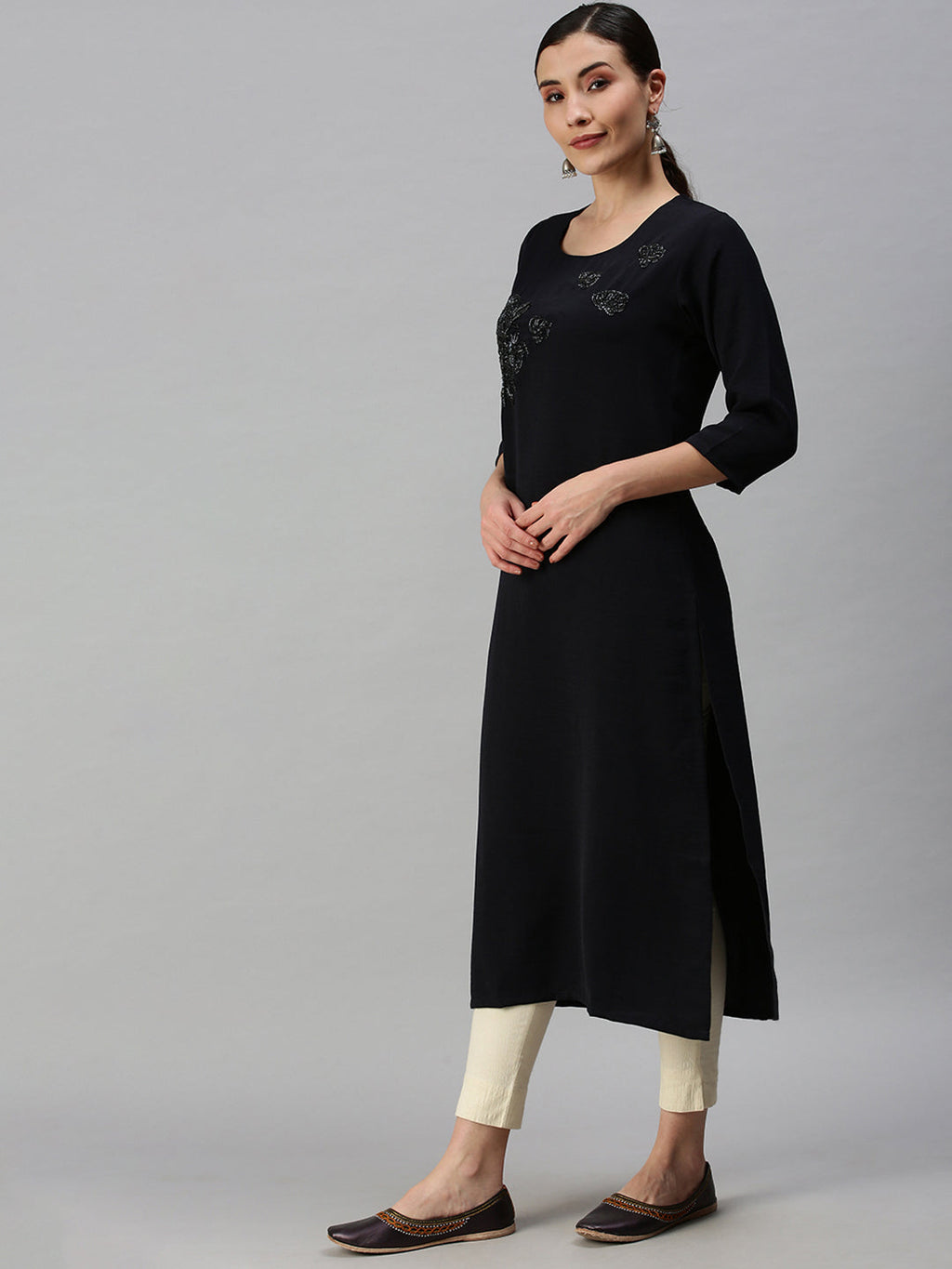 Women's Solid Navy Blue Straight Kurta