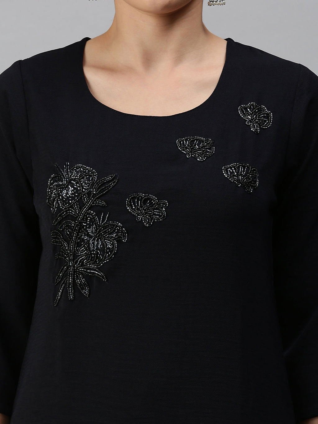 Women's Solid Navy Blue Straight Kurta