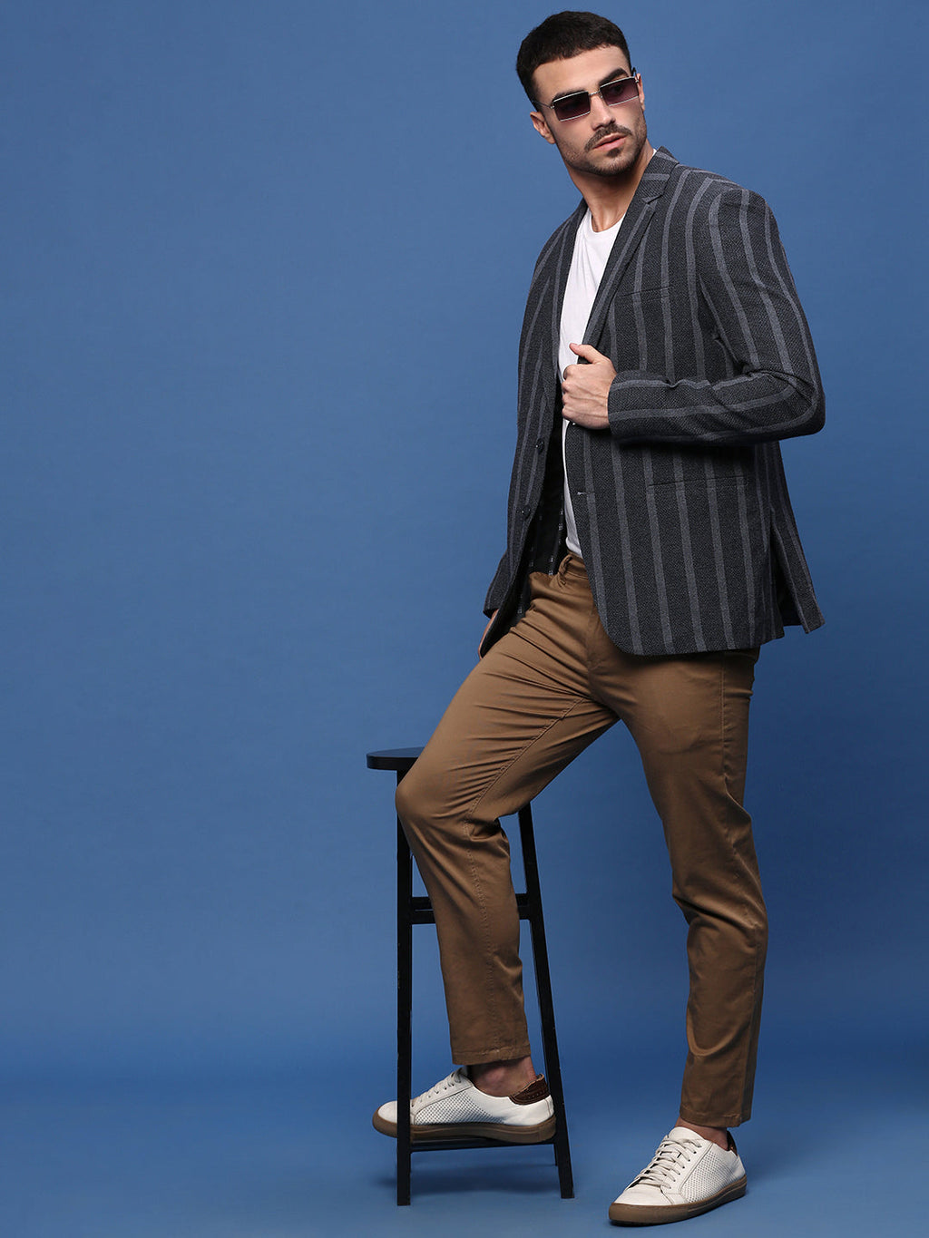 Men's Charcoal Slim Fit Single Breasted Blazer