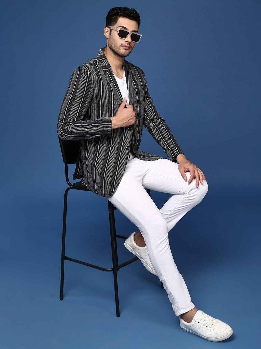 Men's Black Striped Slim Fit Single Breasted Blazer