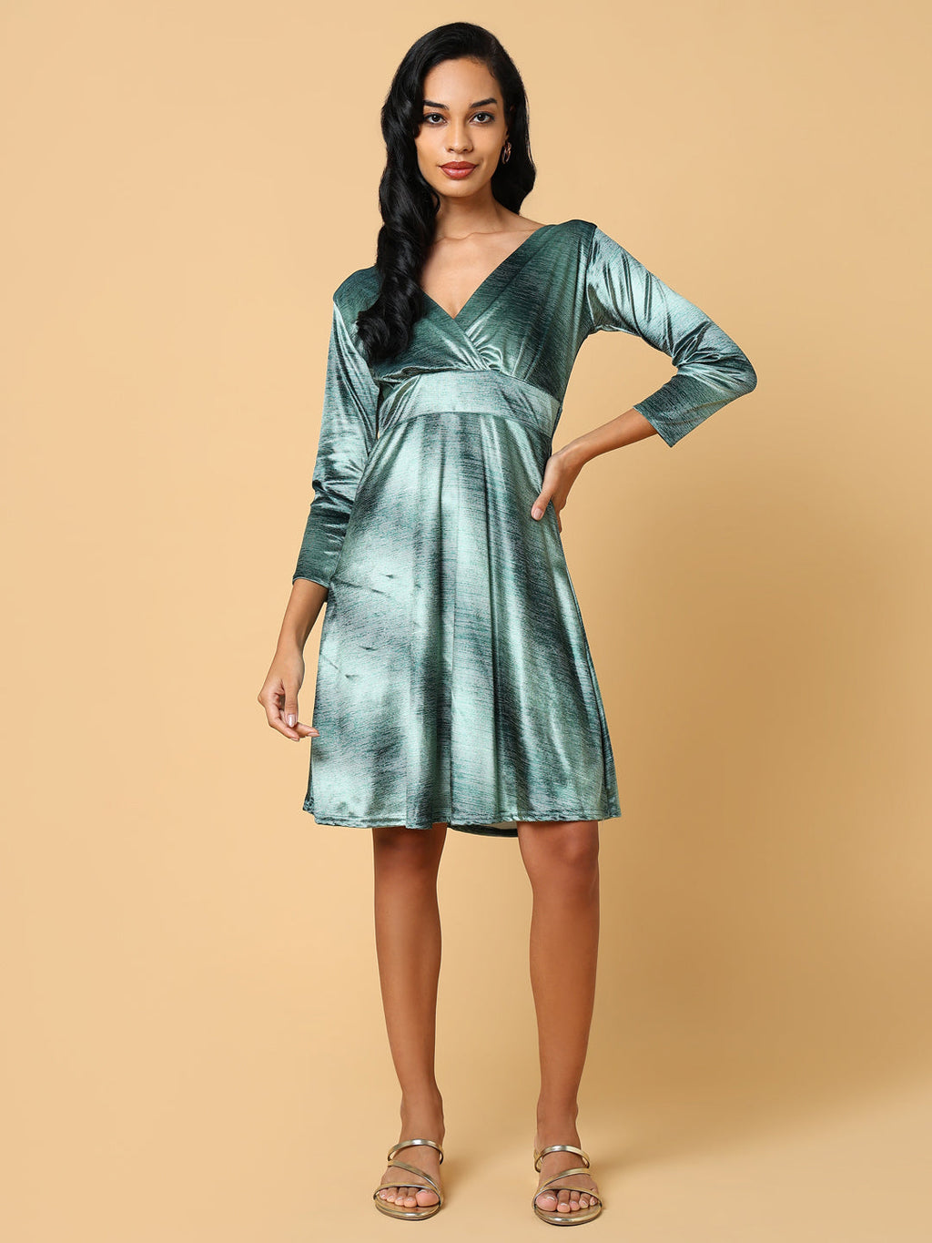 Women's Green Tie & Dyed V-Neck Fit and Flare Dress