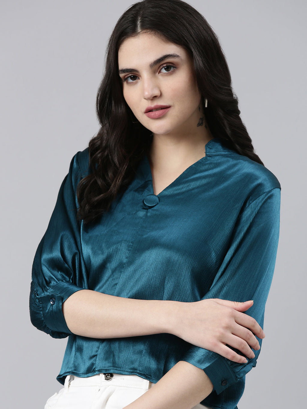 Women's V-Neck Solid Teal Top