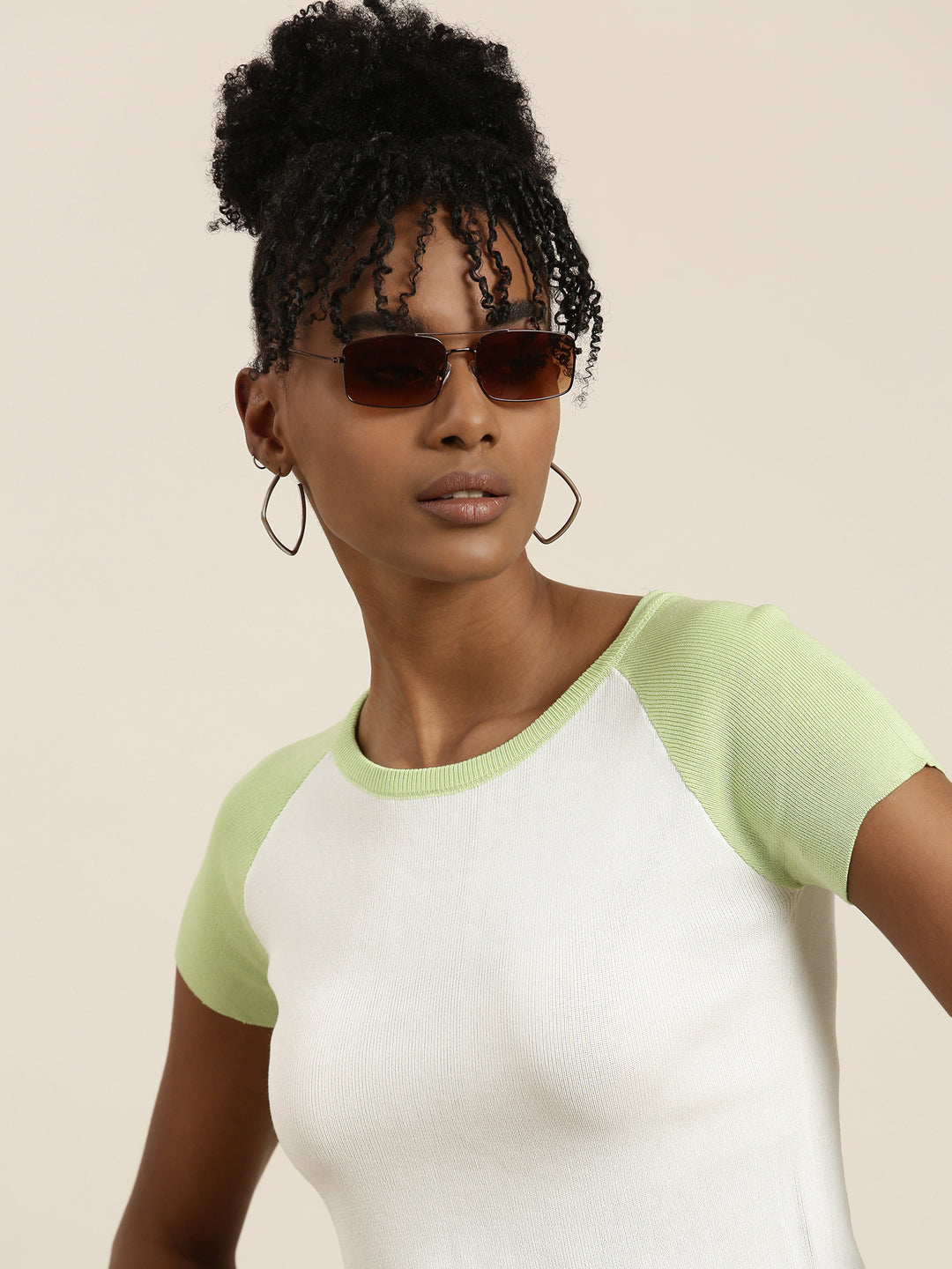 Women's White Colour blocked Round Neck Acrylic Top