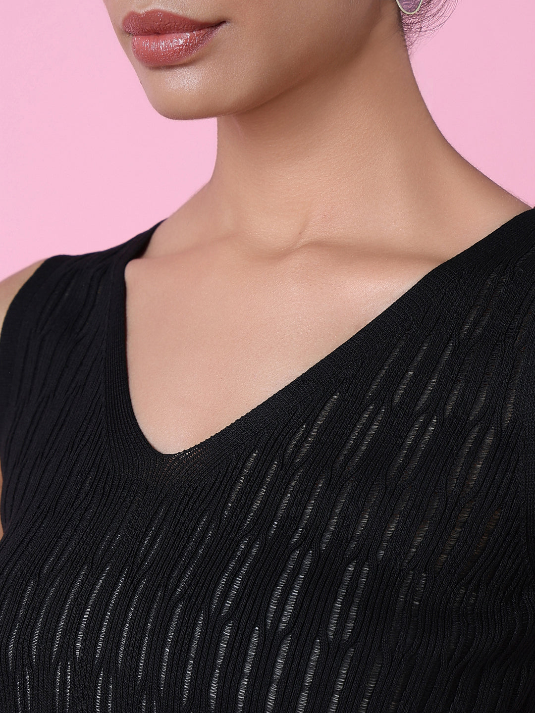 Women's Black Crochet Crop Top