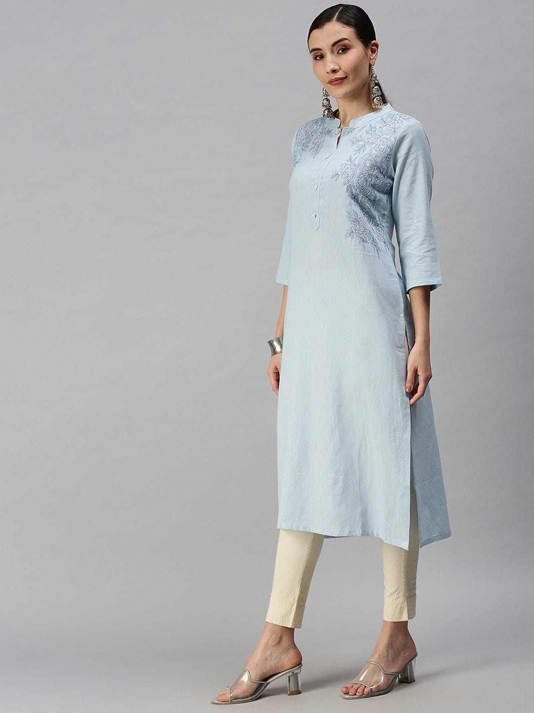 Women's Mandarin Collar Solid Blue Straight Kurta